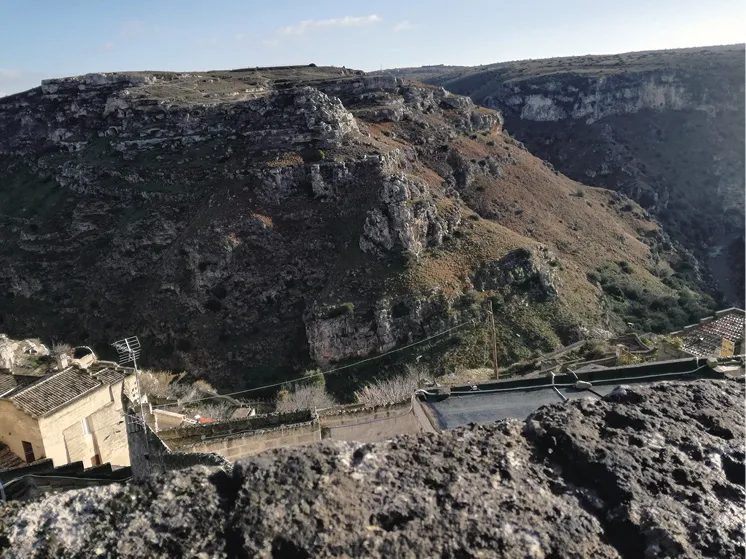 Il paesaggio che l'autore vedeva dal cortiletto
