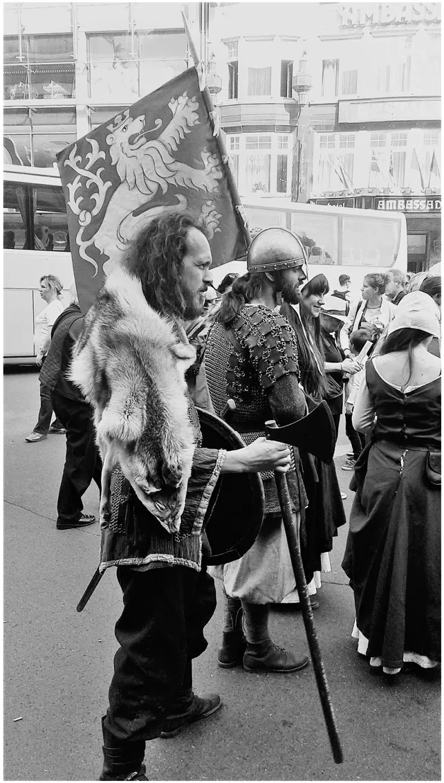 FIGURE 1.1. Preparing to reenact Saint Václav’s procession on Saint Václav’s Day, an acting troupe assembles on Prague’s Wenceslas Square. Photograph by John M. Correll.