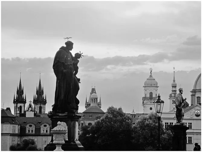 FIGURE 1.3. Prague skyline with statues of saints on Charles Bridge. Photograph by the author.