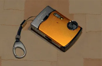 Figure 1.5: Olympus Stylus 790 SW point & shoot camera.