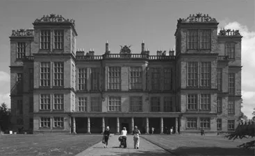 Fig 1.01 Robert Smythson, Hardwick Hall, Derbyshire, West Front