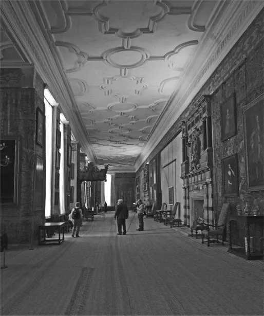 Fig 1.03 Hardwick Hall, Long Gallery