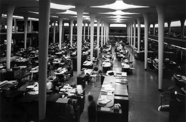 Figure 1.5: Johnson Wax/SC Johnson and Son Administration Building (Racine, USA; Frank Lloyd Wright; 1939)