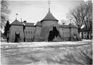 FIGURE 1.5 Copper Tents, Haga Park, Jean Louis Desprez, Solna, 1787 Source: Gustav Heurlin photo, 1924, Västergötlandsmuseet, 1M16-B63625074