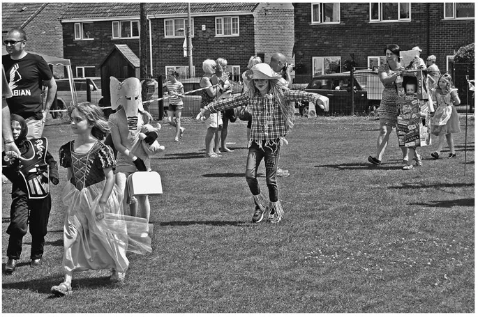 FIGURE 1.2 A passionate concern: fancy-dress parade at the tenants’ association gala on the Harley estate in Rotherham in the north of England