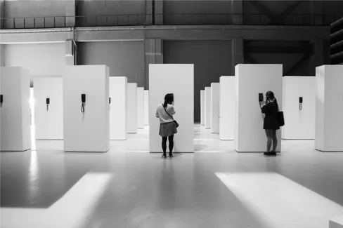 Figure 1.3 Liu Ding, 1999 (2014), installation view, Shanghai Biennale