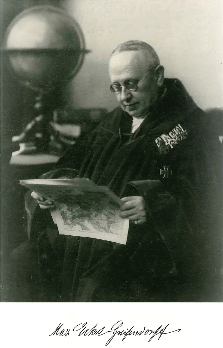 
Figure 1.2
 Photographic portrait of Max Eckert (as reproduced in Kartographische Nachrichten in 1968), reproduced courtesy of Prof. W.G. Koch