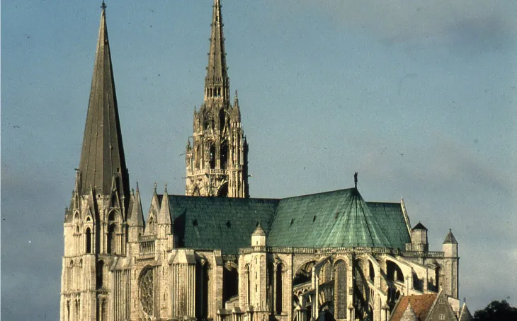 Figure 1.4 The object attributes of this building are clearly recognisable, and the ambient illumination provides amply for all elements to appear as related colours. (Chartres Cathedral, France.)