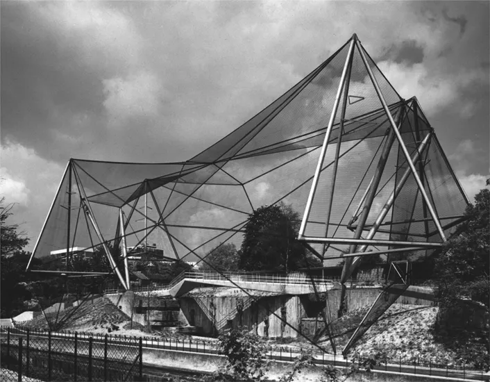 Figure 1.2: Aviary, London Zoo – a Brutalist precursor to High-tech, Cedric Price, 1961–2