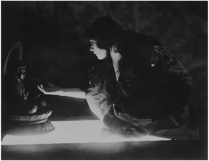 FIGURE 1.1 Theda Bara in The Soul of Buddha, 1918
