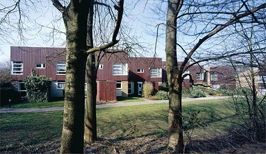 2 Westfield, Ashstead, a Span estate designed by Eric Lyons, 1967: well cared-for, innovative housing set within a lush landscape – but with a high service charge