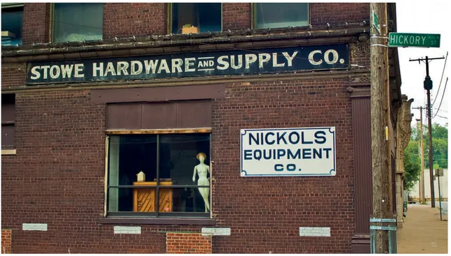 FIGURE 1.4 In this photo you can see the ground floor of the Stowe building as it appeared in 2004; since then the ground floor has been converted into a reception hall for weddings and looks very different. Decay photography can document the history of a building. Nikon D70 with Tokina 19–35 mm f/3.5–4.5 at 35 mm (52 mm equivalent). 1/125 sec. @ f/4.5 ISO 200