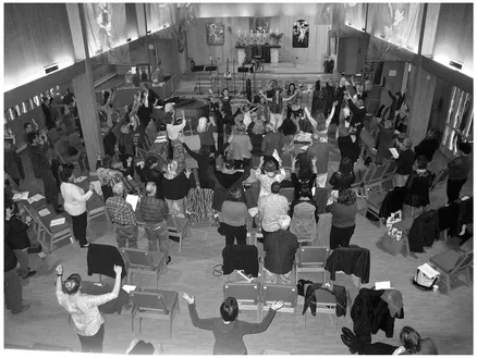 Figure 1.1 Christ Sophia Mass, herchurch. Photo credit: Alice Heimsoth, www.aliceheimsoth.com/