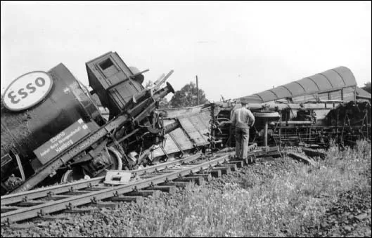Ratlos standen die Zeitzeugen vor der gewaltigen Zerstörung.