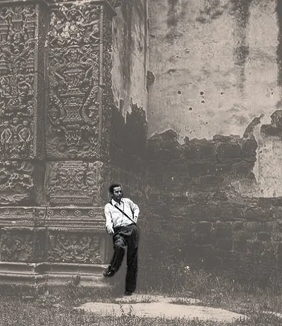 Juan Rulfo en la capilla abierta de Tlalmanalco