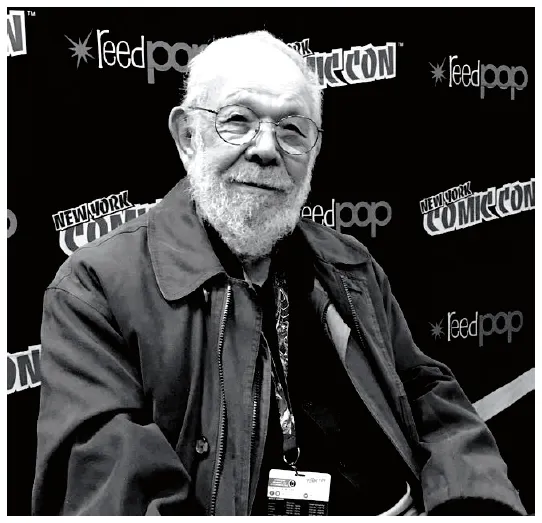 Image: Fig. 1-2: Cartoonist Al Jaffee following a discussion panel dedicated to Trump magazine on Sunday, October 9, 2016, at the Jacob K. Javits Convention Center in Manhattan, Day 4 of the 2016 New York Comic Con. © Luigi Novi / Wikimedia Commons. https://commons.wikimedia.org/wiki/File:10.9.16AlJaffeeByLuigiNovi2.webp.
