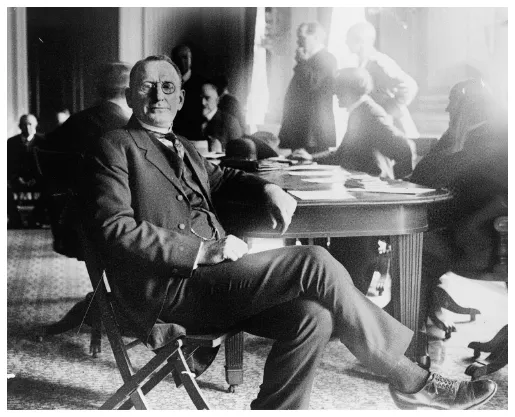Image: William Simmons at the congressional hearing, October 1921. Library of Congress, Prints and Photographs Division, Washington, DC.
