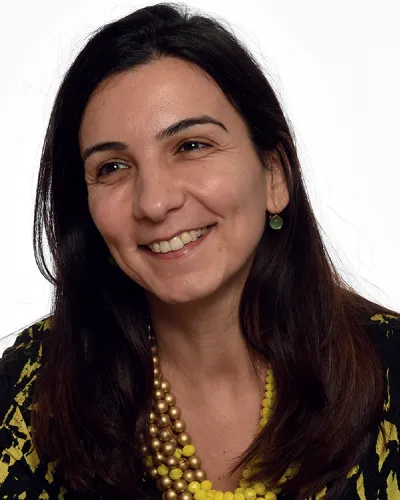 Photograph of Carla Antunes da Silva.