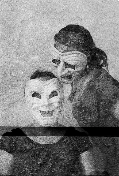 Macintosh HD:Users:beatriceluzi:Desktop:TOTEM:OPERE MOSTRA:RITRATTI DI FAMIGLIA:SU PANNELLO:Piccola su pannello 3.webp