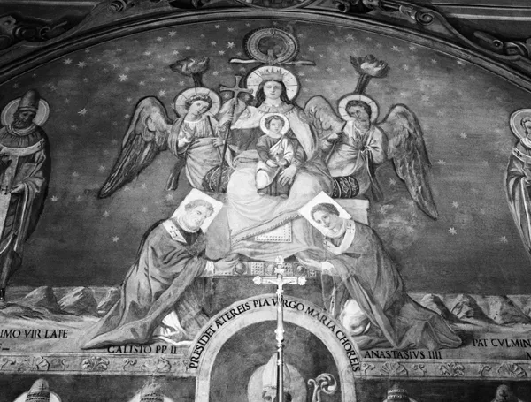 L’affresco celebrativo del Concordato di Worms, fatto realizzare da Papa Callisto II, già nella Cappella privata dei papi in Vaticano e poi trasferito nella Cappella della Fiducia (Pontificio Seminario Romano Maggiore, Laterano).