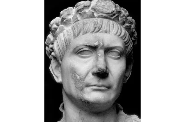 Marco Ulpio Nerva Traiano, busto in marmo conservato alla Gliptoteca di Monaco.