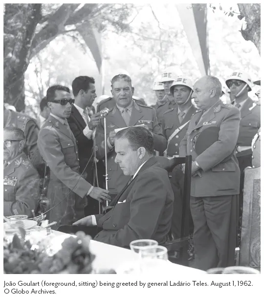 Image: João Goulart (foreground, sitting) being greeted by general Ladário Teles. August 1, 1962. O Globo Archives.