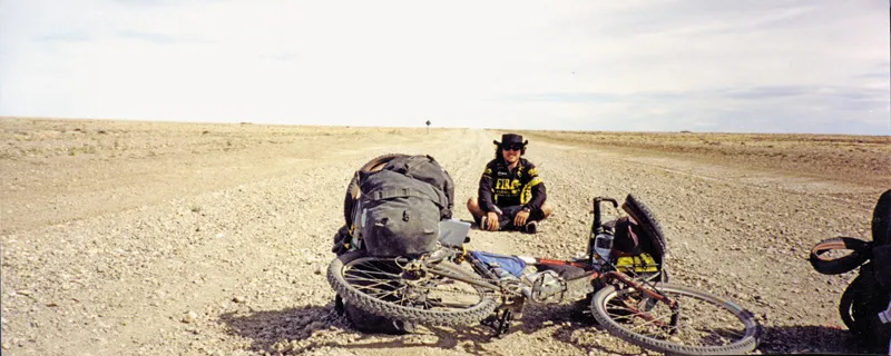 Terra, sassi e vento: questa è la Ruta Nacional 40, che mi porta a esplorare la Patagonia da  Bariloche a Río Gallegos.
