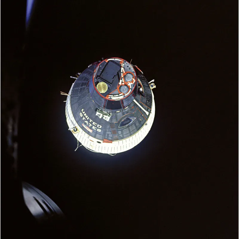 Dicembre 1965: la navetta Gemini VII fotografata dalla Gemini VI. © NASA/SCIENCE PHOTO LIBRARY