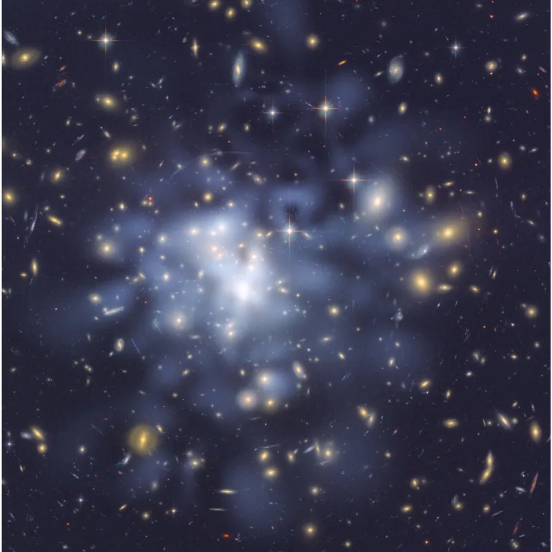 Nel grande ammasso di galassie Abell 1689, gli astronomi hanno usato le tecnologie di ultima generazione per tracciare la mappa della materia oscura – la materia che non può essere vista direttamente. © NASA/courtesy of nasaimages.org.