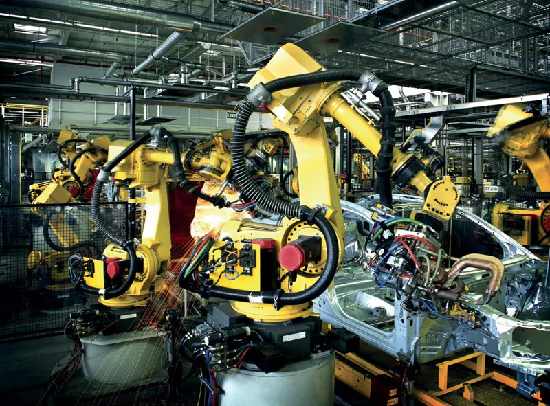Robot di un’industria automobilistica. Rainer Plendl / Shutterstock