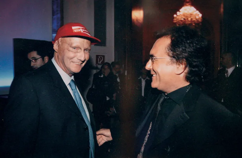 Vienna, 2003, insieme a Nicky Lauda in occasione di un gala. (© Udo Schreibe_Sipa_Sipa Press_Us Press)