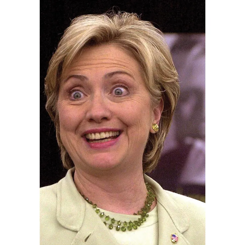 Le sopracciglia alzate per esprimere sorpresa… © Rex Features