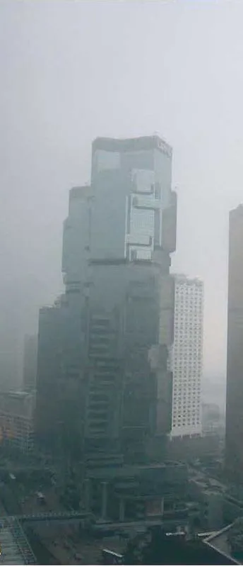 Una fotografia che mostra l’alto livello di inquinamento della città.