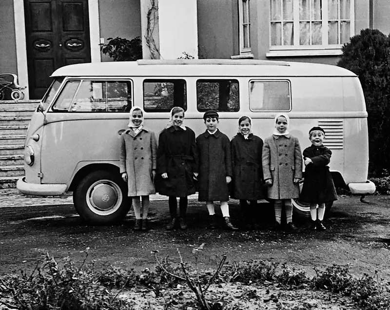 Noi cuginetti alla villa di via della Camilluccia a Roma.