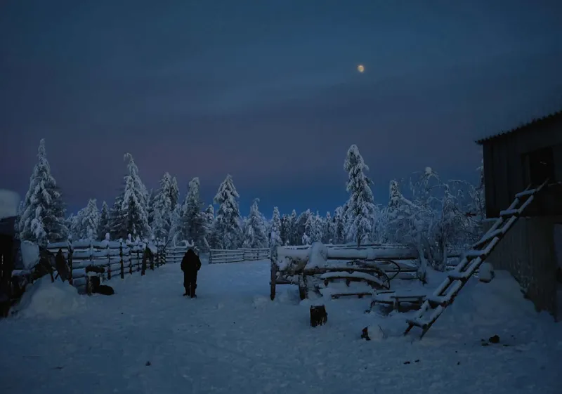 La vista sul recinto e le casette dei pastori.