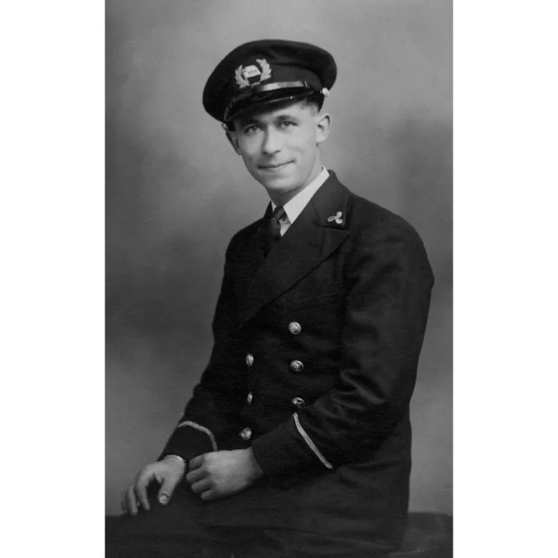 Il fratello Louis in uniforme (11 ottobre 1941).