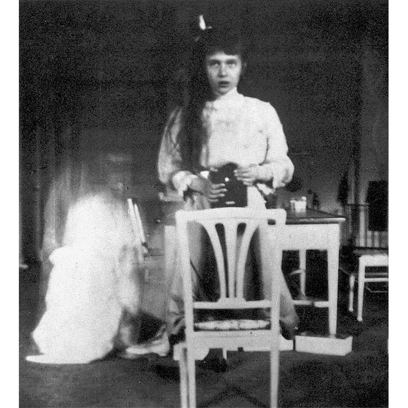 Selfie di Anastasija Nikolaevna Romanova, 1914.