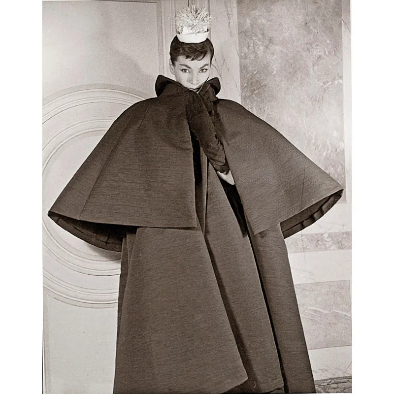 71. Cristóbal Balenciaga, cappotto, 1953.