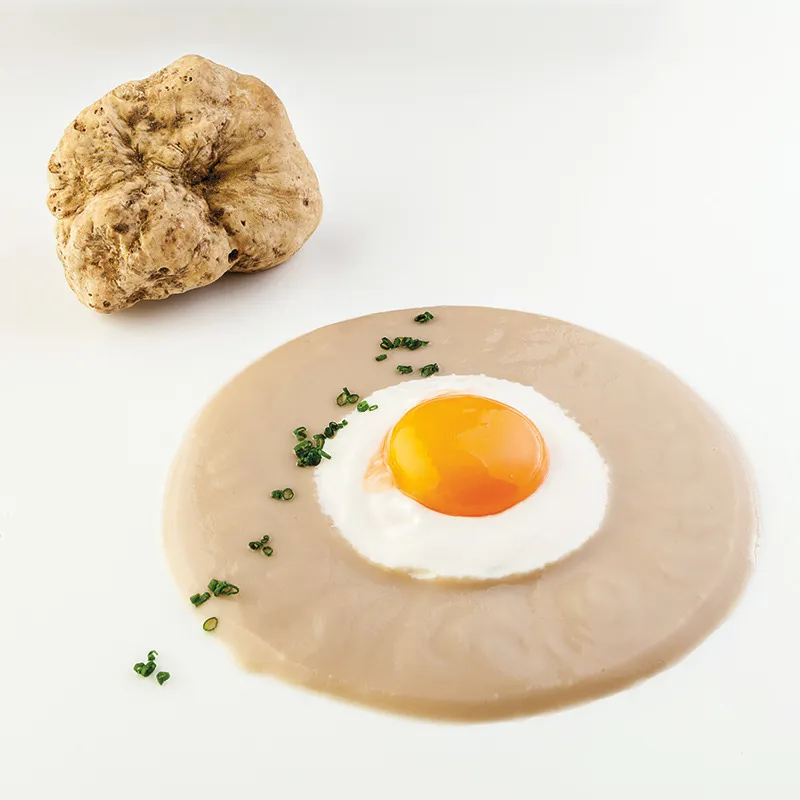 Crema di castagne, burrata, tuorlo d’uovo e tartufo 