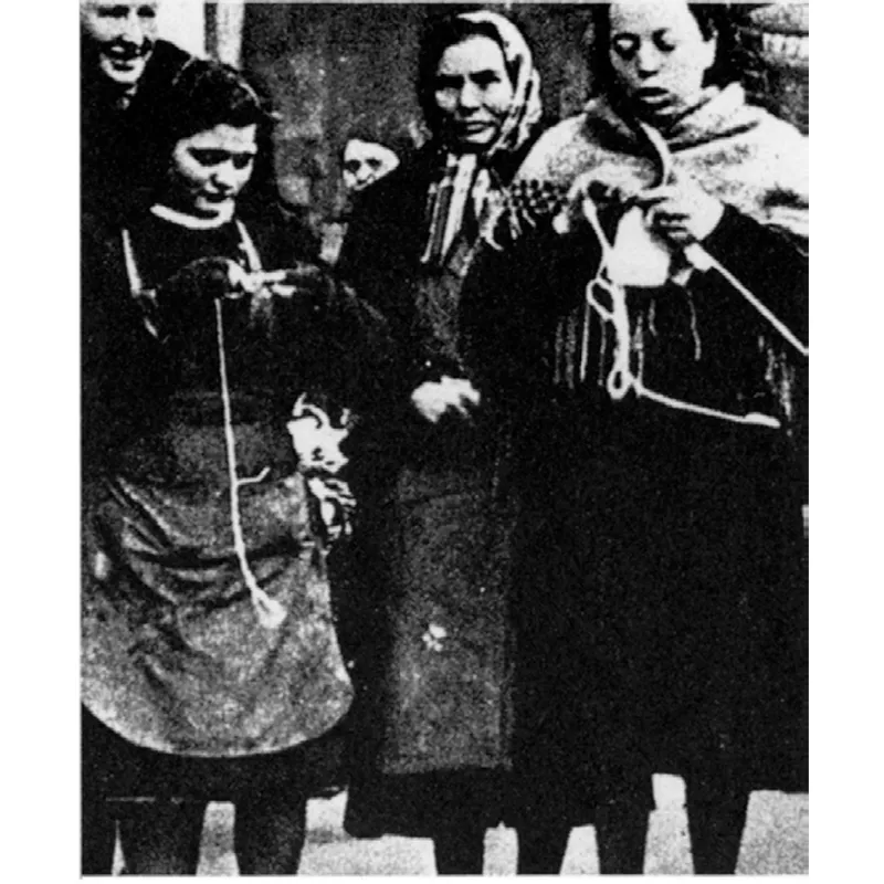 Si lavora per i soldati al fronte.