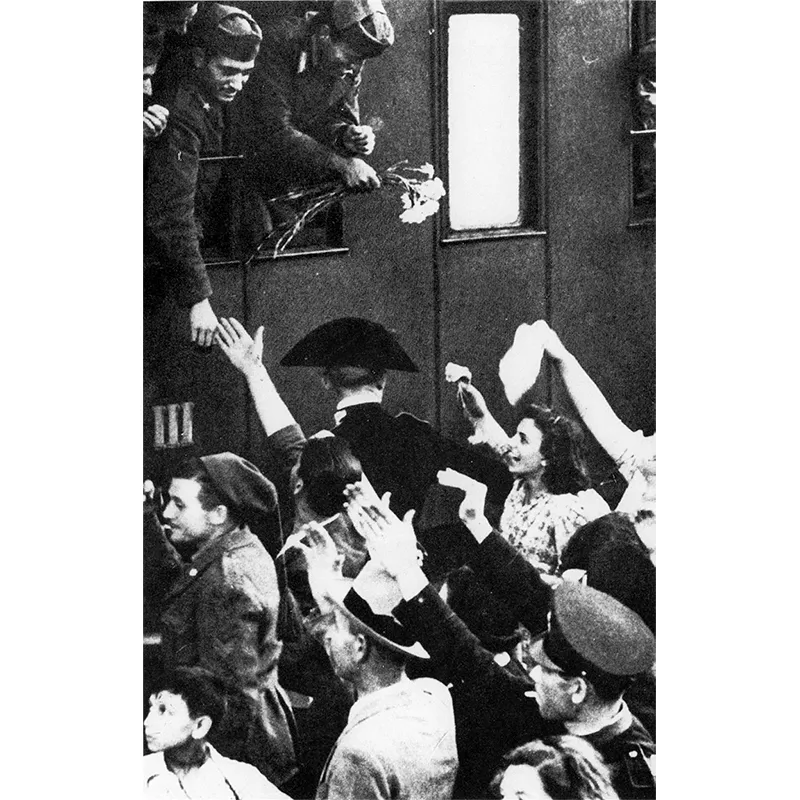 I primi richiamati partono in un clima quasi di festa.