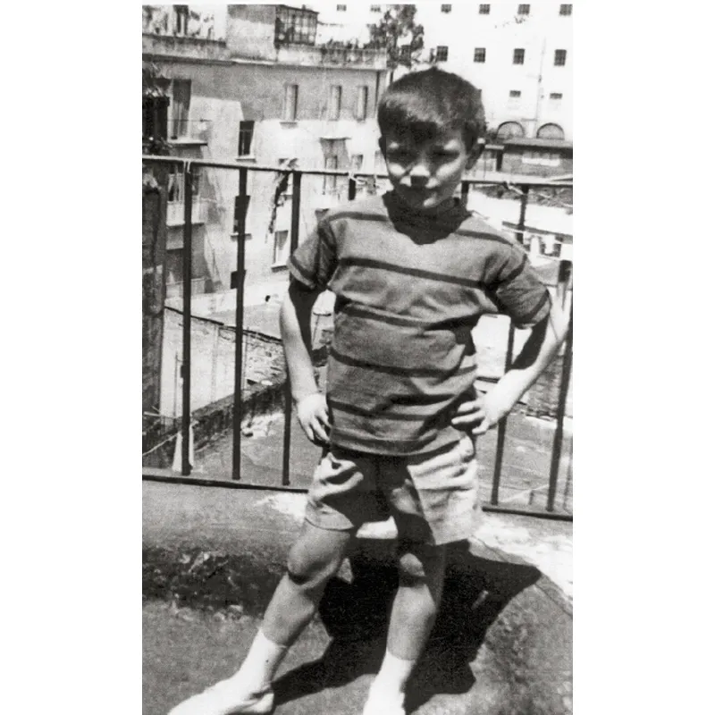 Da piccolo a Napoli nel 1957.