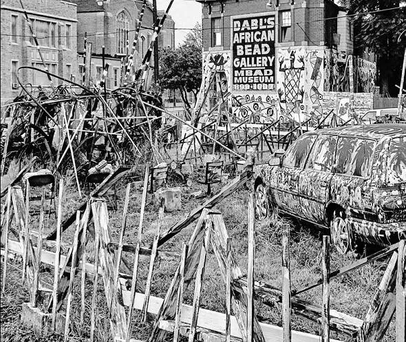 9781550924879-text_0028_001