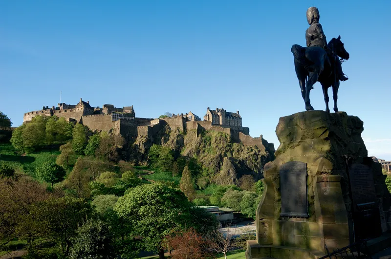 42-44630011_Edinburgh_C.webp