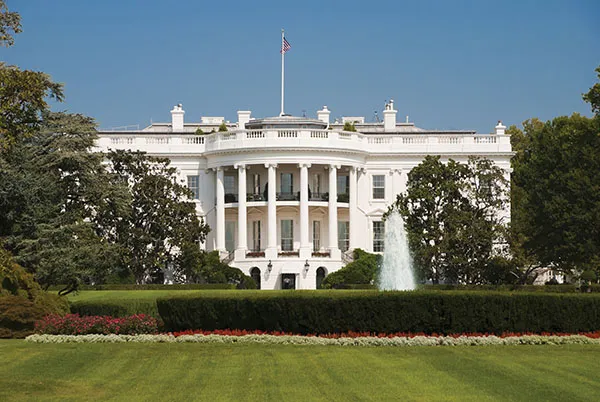 Photo of White House.