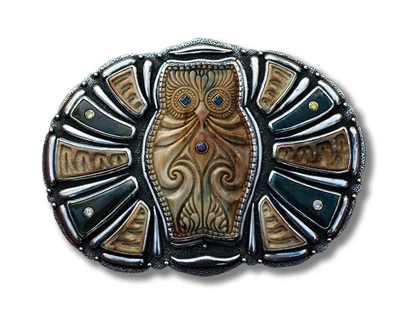 Photo of buckle with owl.