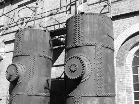 Image described by caption.